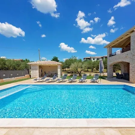 Melani Vakantiehuis Kaštelir